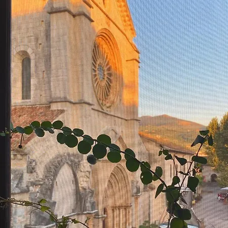 Casette Rosse Nel Borgo Medievale Di Fossanova Apartment *