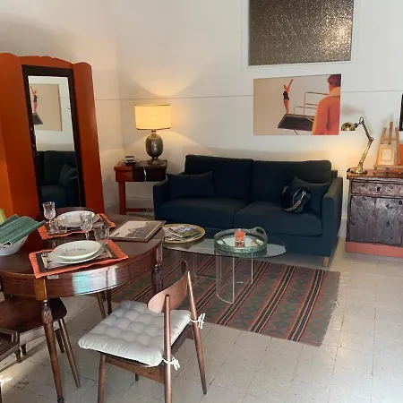 Casette Rosse Nel Borgo Medievale Di Fossanova Apartment