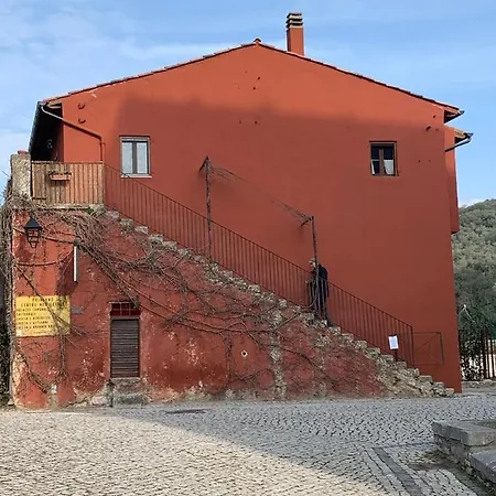 Apartment Casette Rosse Nel Borgo Medievale Di Fossanova *
